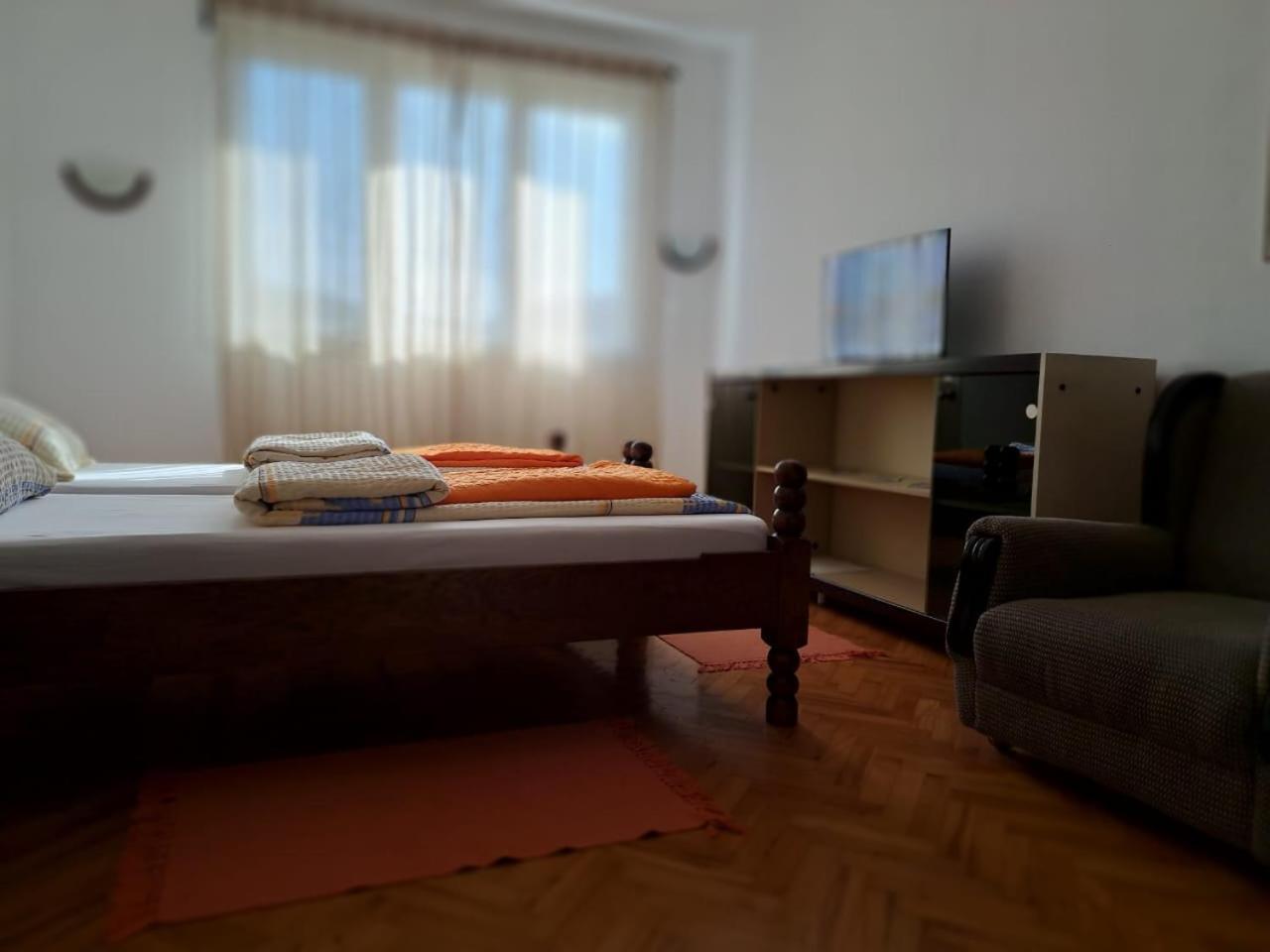 Faris Apartment Donji Milanovac Ngoại thất bức ảnh