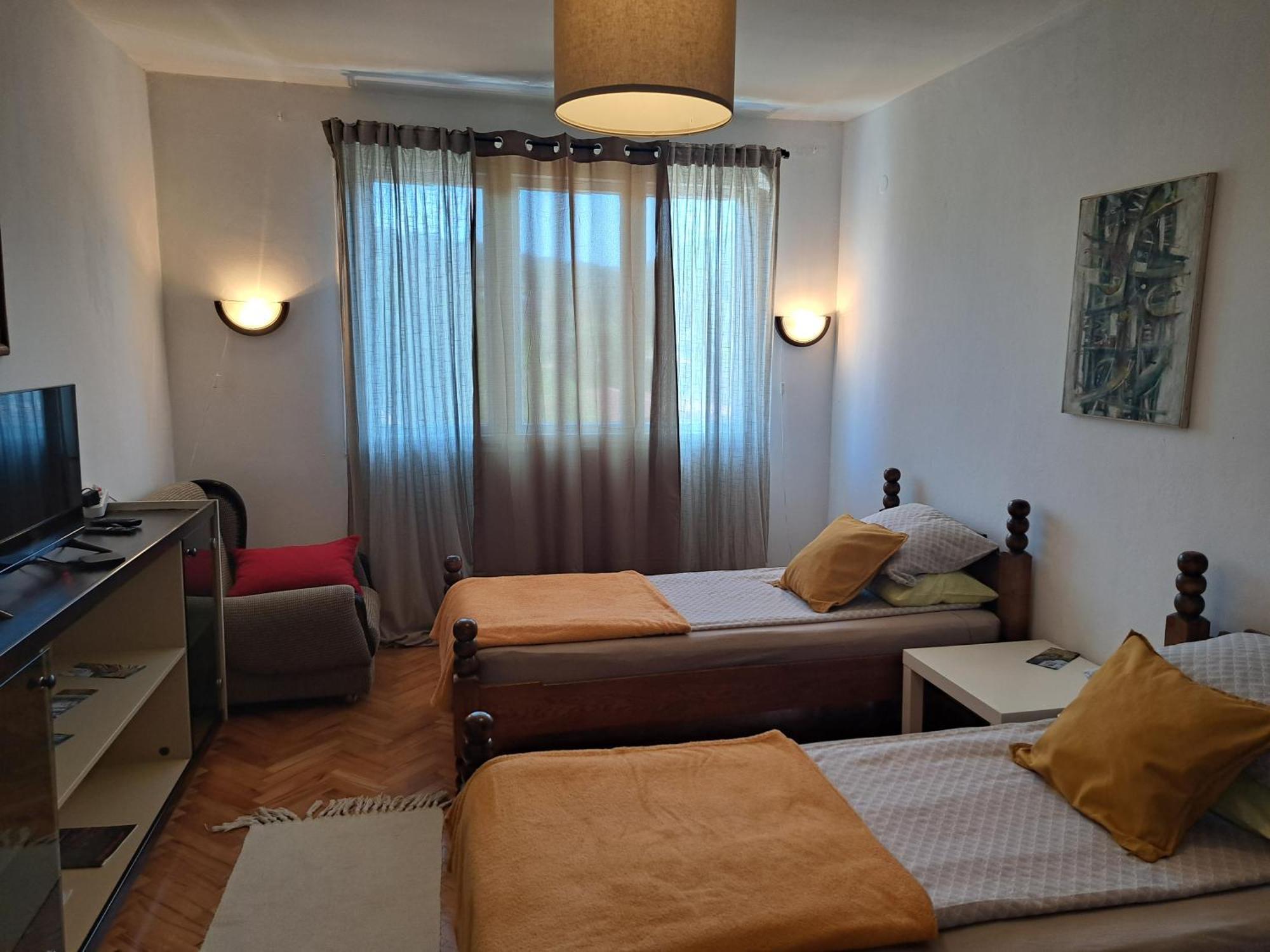Faris Apartment Donji Milanovac Ngoại thất bức ảnh